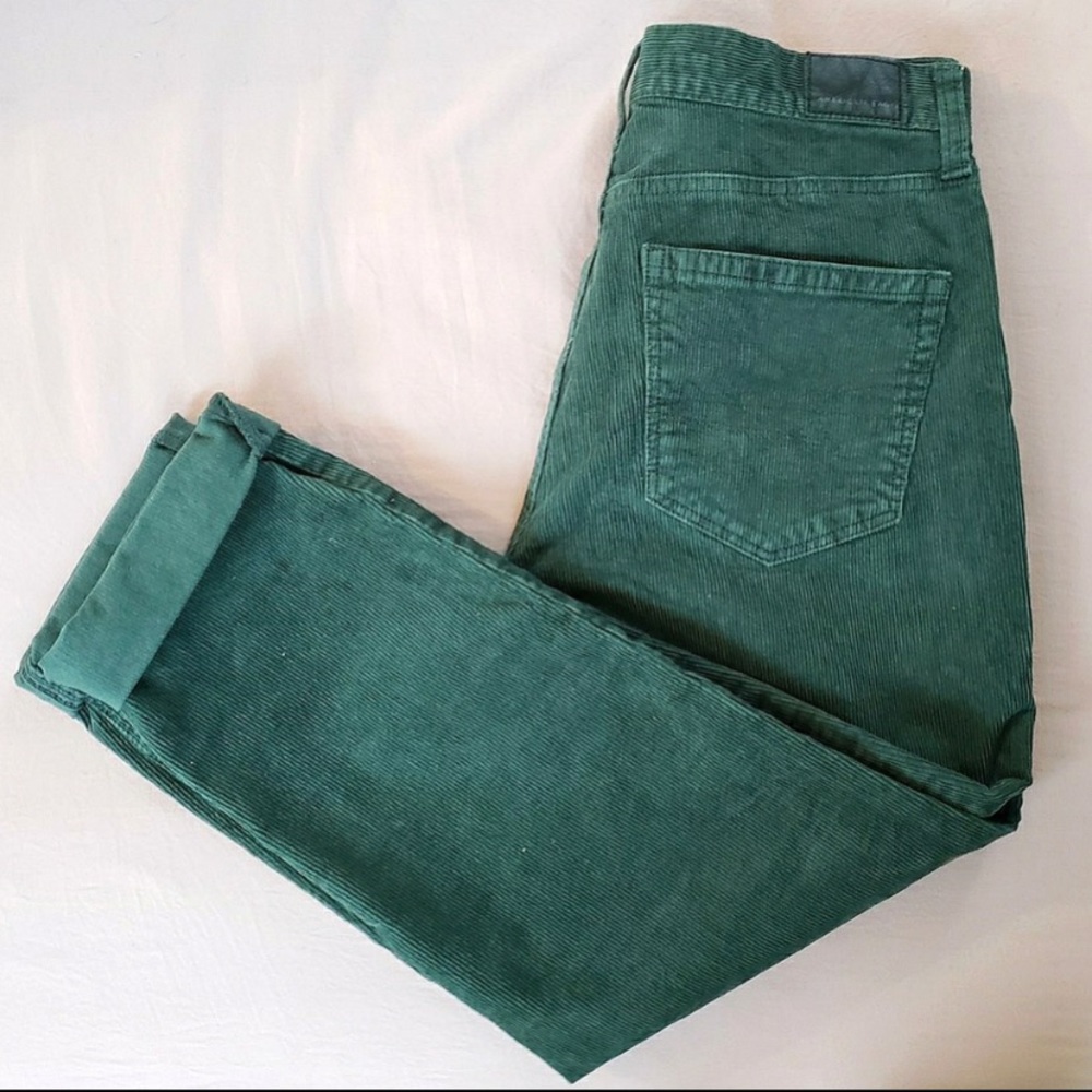 COPY - AMERICAN EAGLE forest green corduroy jean!